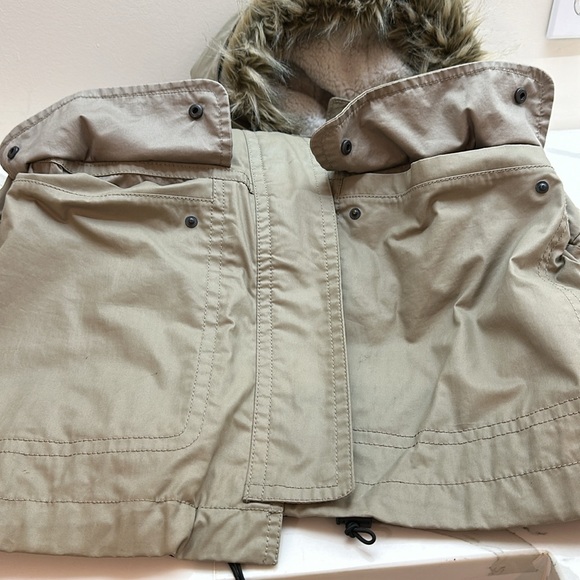 Preloved Coach Green Cotton/Nylon Parka Snap out Liner/ Faux Fur Hood Trim - Picture 7 of 17